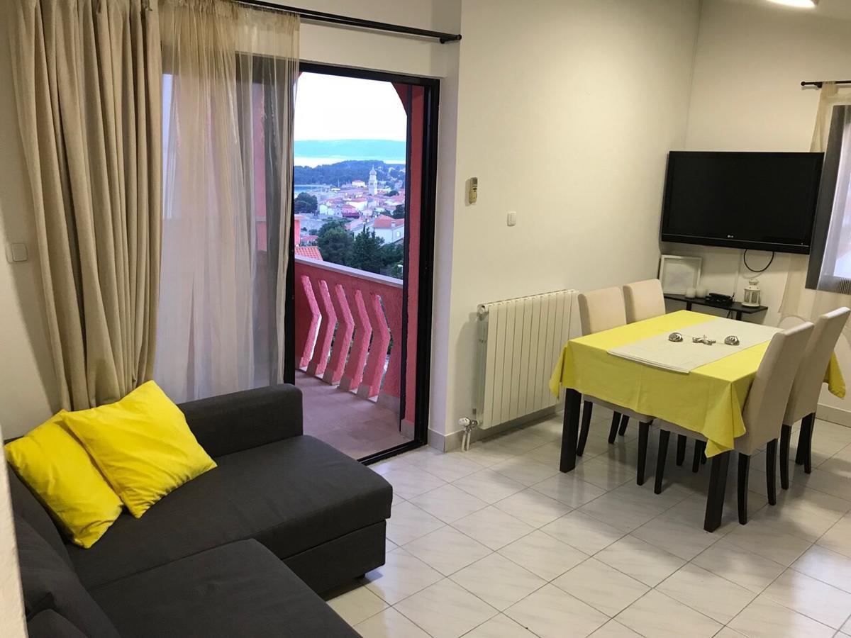 Apartmani Zuzic Krk Town Exterior foto